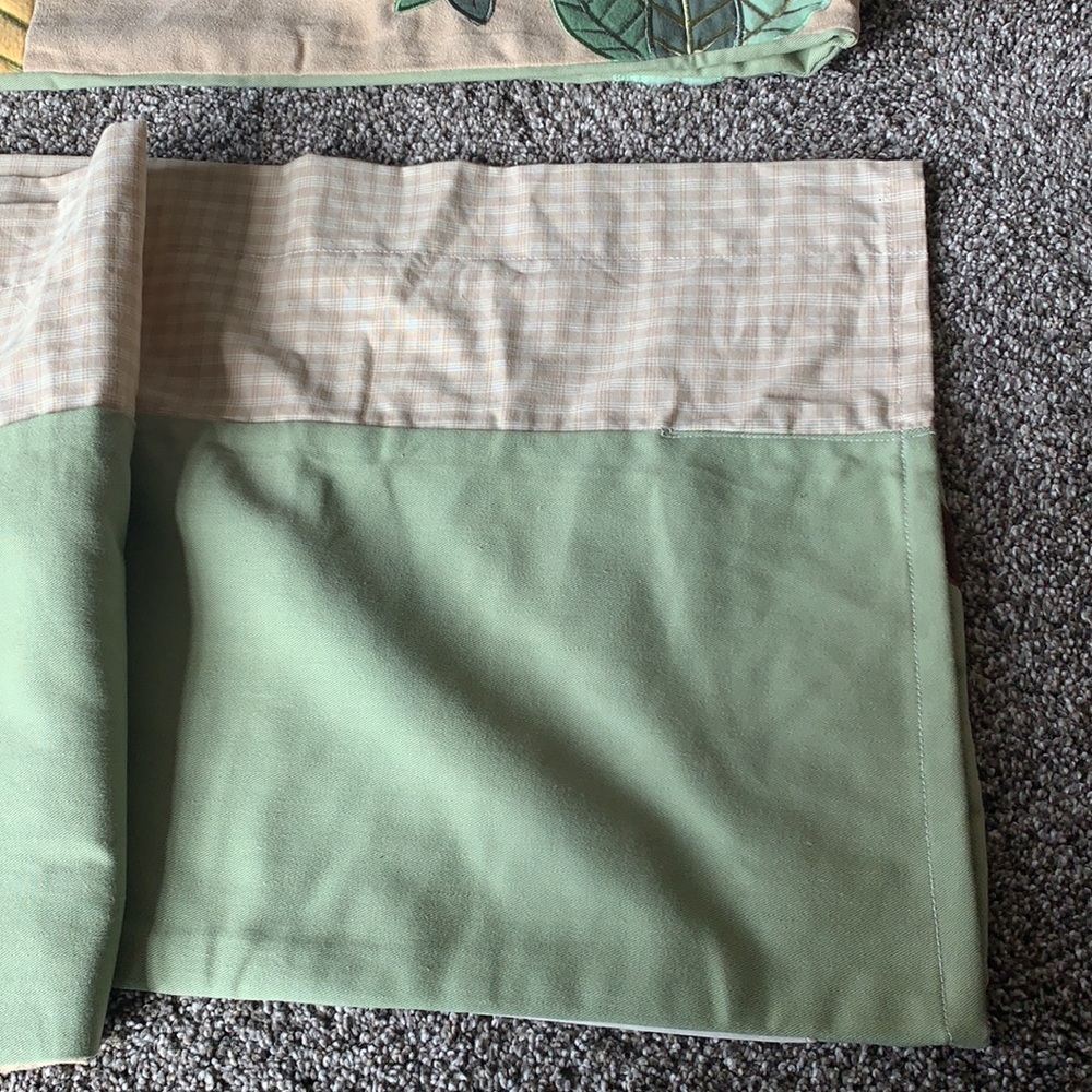 Kidsline Zanzibar Safari Kids Bedding 2 valances - Picture 2 of 2